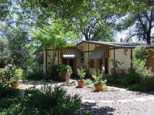 8652 Simmons Road, Unit 3 5 ACRES Redding, CA 96001 - Photo 1 of 10 Private renovated cottage