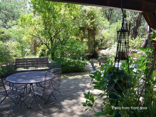 8652 Simmons Road, Unit 3 5 ACRES Redding, CA 96001 - Photo 4 of 10 Entertain or relax