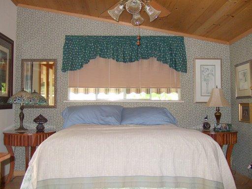 8652 Simmons Road, Unit 3 5 ACRES Redding, CA 96001 - Photo 9 of 10 Bedroom