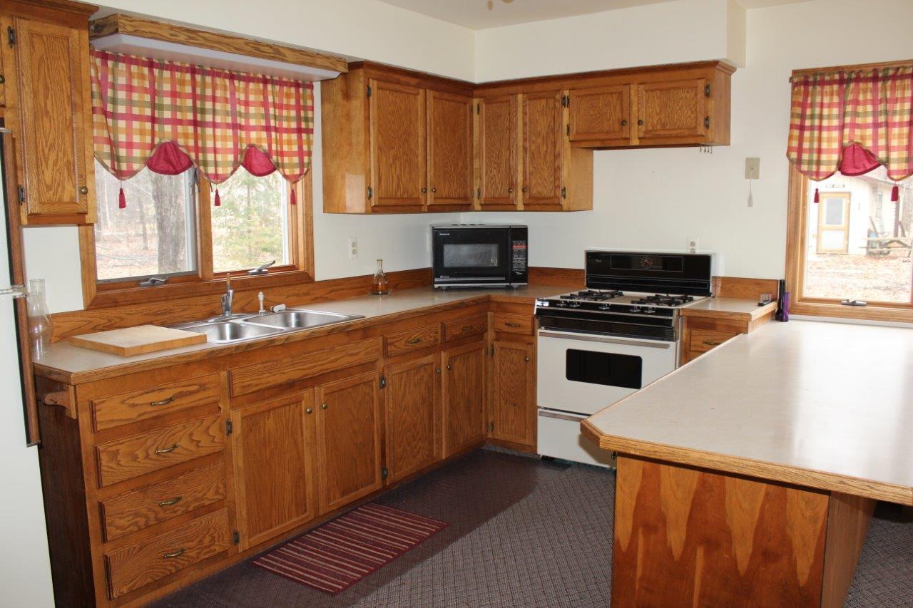 5131 Long Lake Road Cheboygan, MI 49721 - Photo 2 of 11 Gallery Image 2