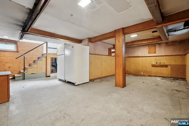 a view of a partially built entryway