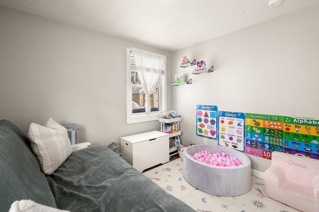 21 Forest Street Peabody, MA 01960 - Photo 12 of 29