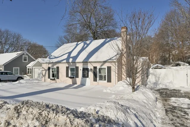 $525,000 | 21 Forest Street, Peabody, MA 01960