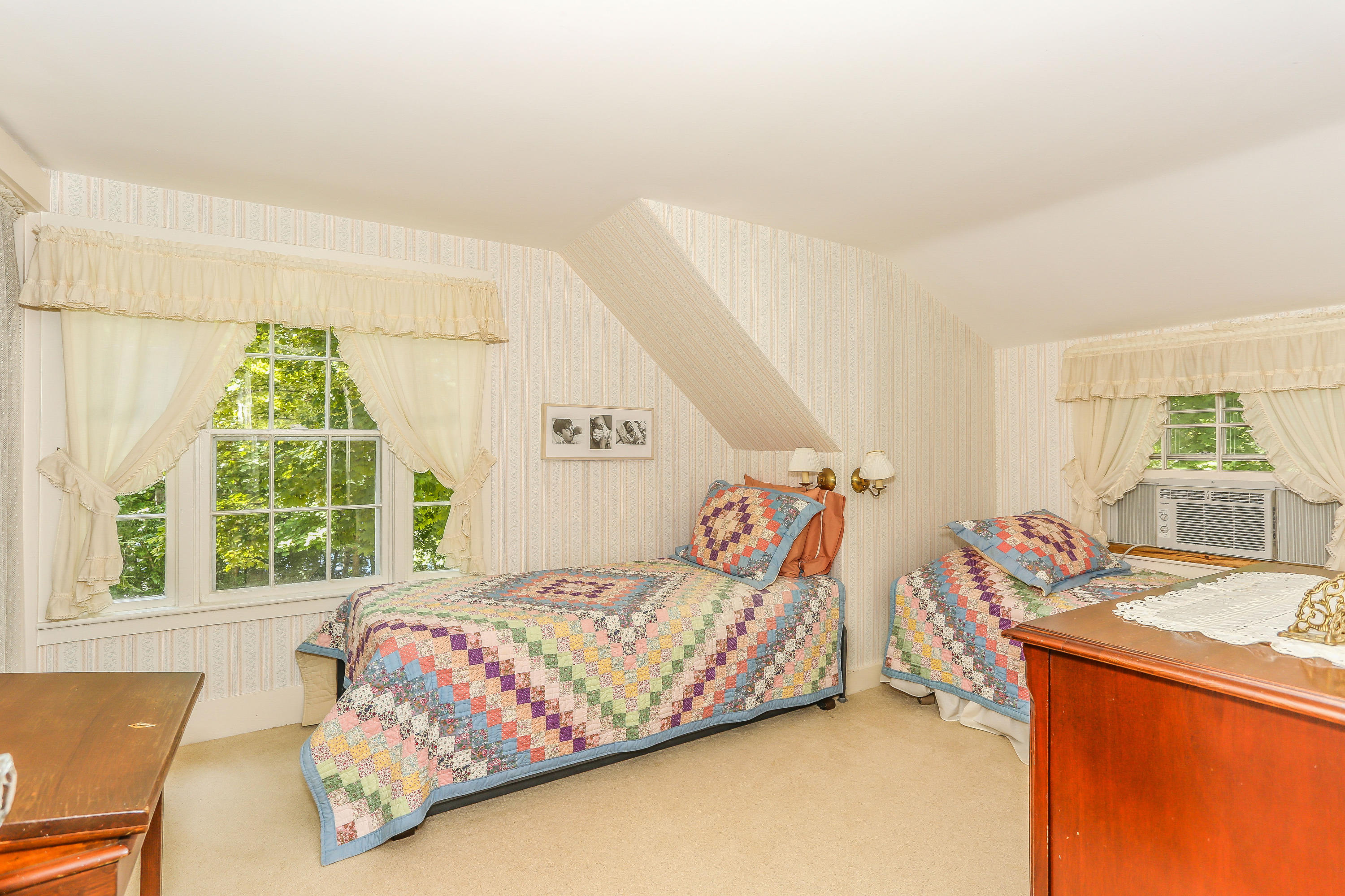 272 Tower Hill Road Osterville, MA 02655 - Photo 25 of 31 272TowerHillLR-22