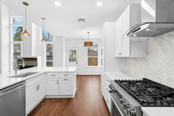 $599,999 | 813 Caribou Ridge Trail, Pflugerville, TX 78660