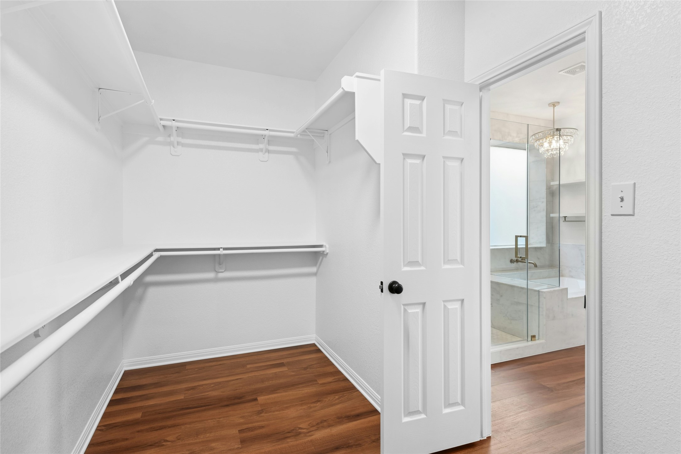 813 Caribou Ridge Trail Pflugerville, TX 78660 - Photo 20 of 39 a view of an empty walk in closet