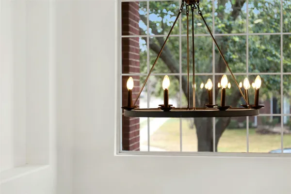 $599,999 | 813 Caribou Ridge Trail, Pflugerville, TX 78660