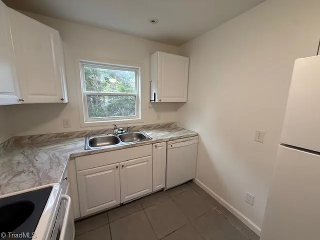 $1,025 | 3703 Martin Avenue, Greensboro, NC 27405