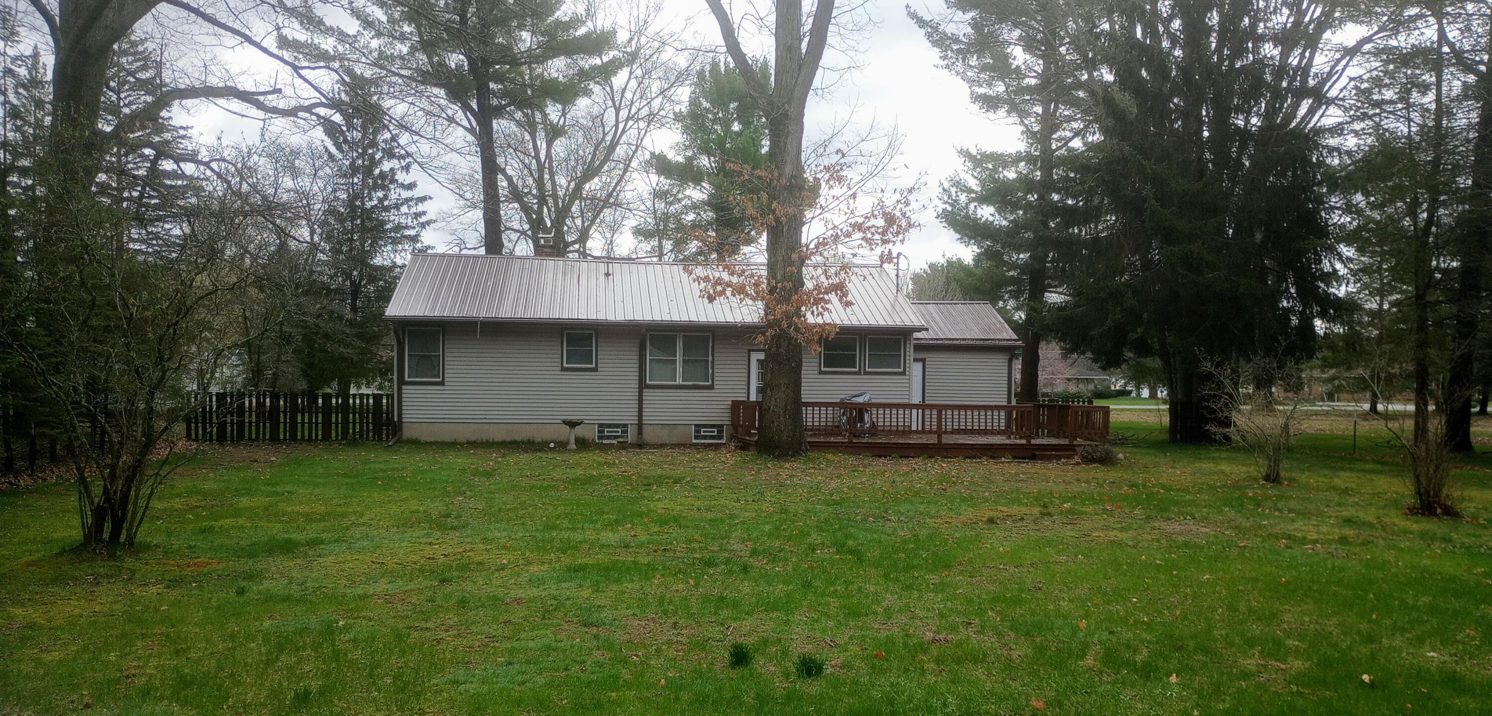 7859 South Michigan Avenue Rothbury, MI 49452 - Photo 2 of 18 IMG_20260418_110657577 (1)