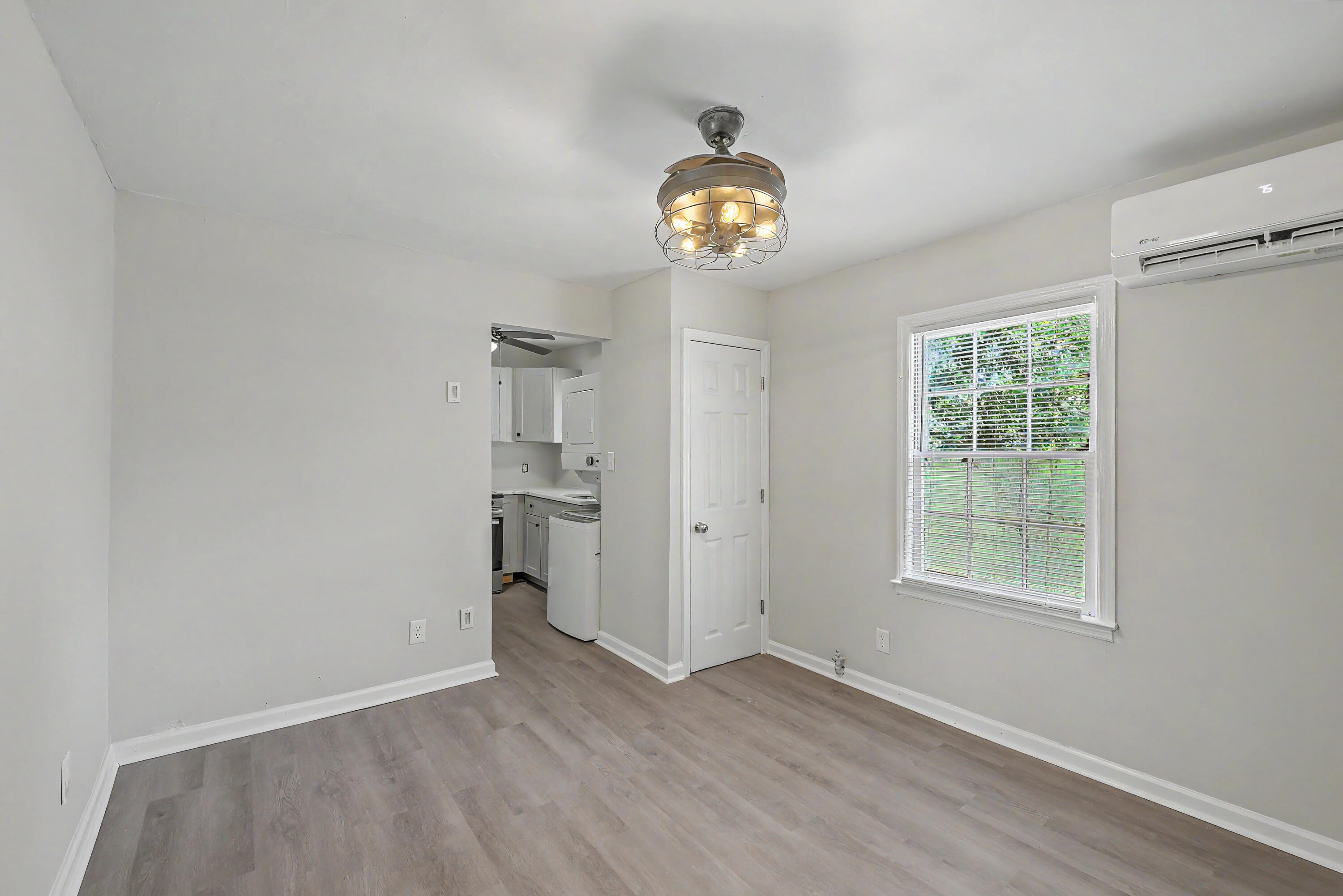 119 Drake Street, Unit D Charleston, SC 29403 - Photo 12 of 21 Living Room