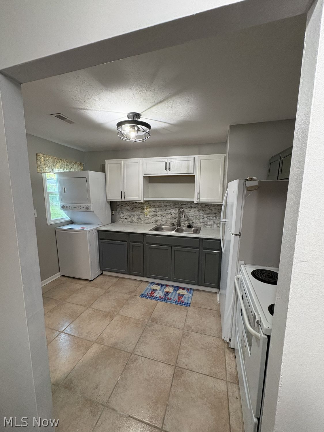 3425 Pickett Road Lorain, OH 44053 - Photo 15 of 29