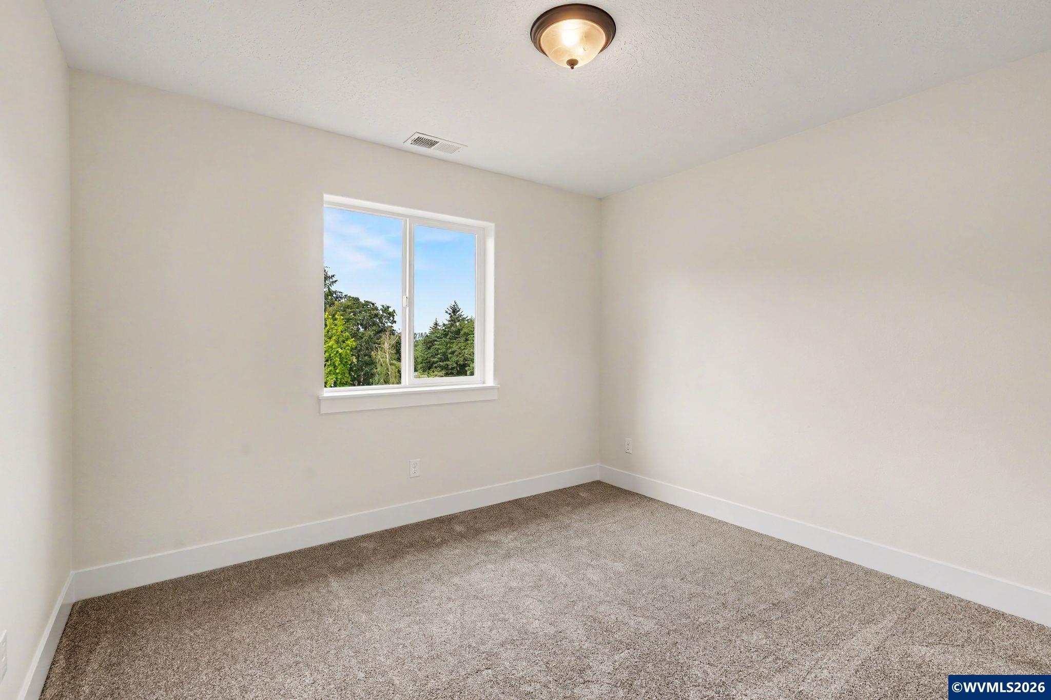 5642 Jeremy Vly Road Southeast Salem, OR 97306 - Photo 8 of 43