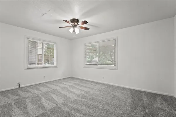 $215,000 | 701 West 24th Street, Independence, MO 64055