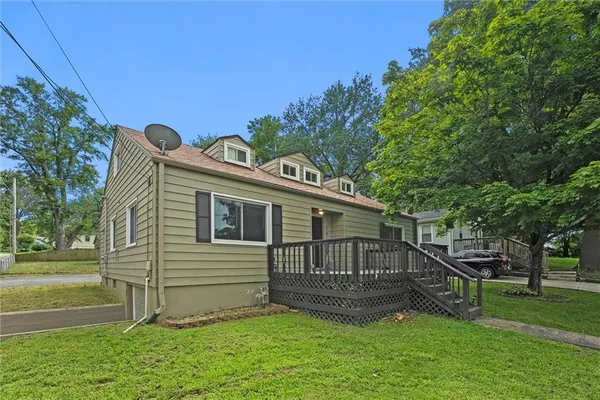 $215,000 | 701 West 24th Street, Independence, MO 64055