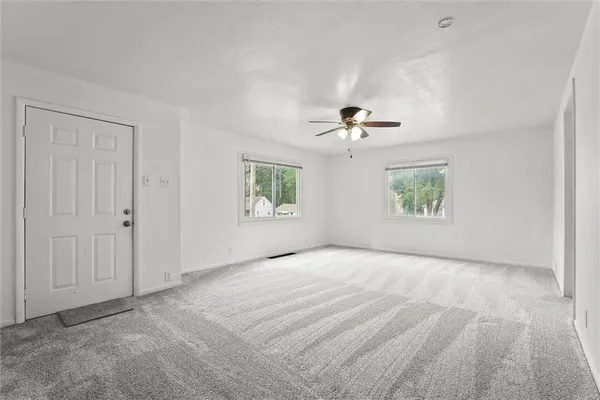 $215,000 | 701 West 24th Street, Independence, MO 64055