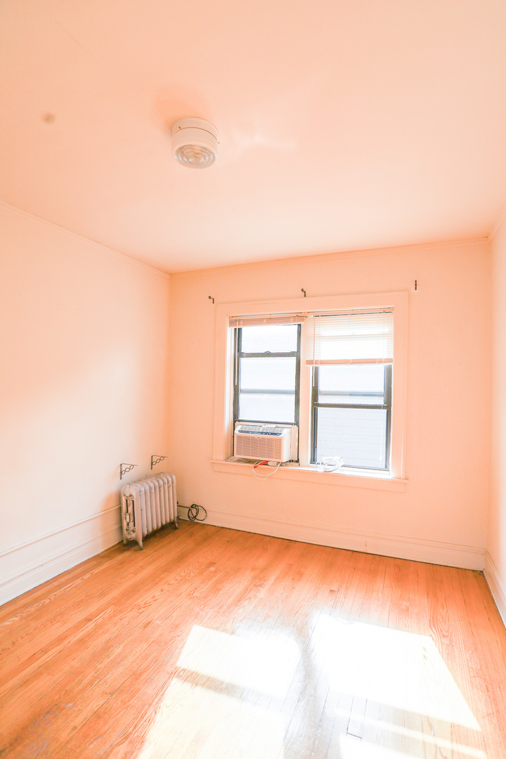 2948 North Seeley Avenue, Unit 2 Chicago, IL 60618 - Photo 7 of 9