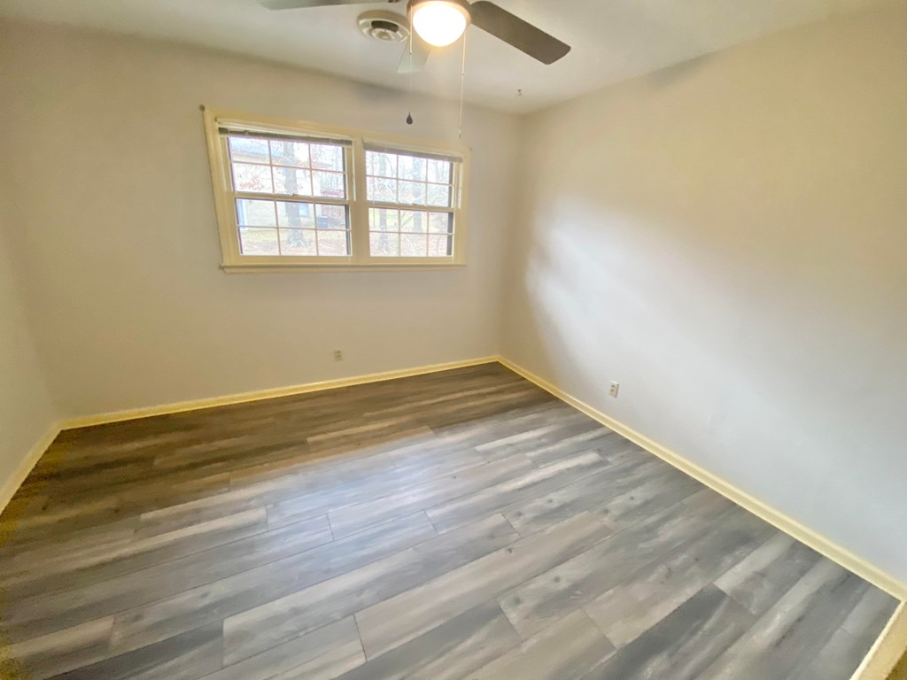 129 Timberland Drive Dalton, GA 30721 - Photo 16 of 34 Gallery Image 16