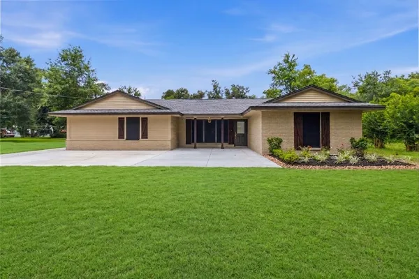 $454,999 | 18079 County Road 463, Brazoria, TX 77422