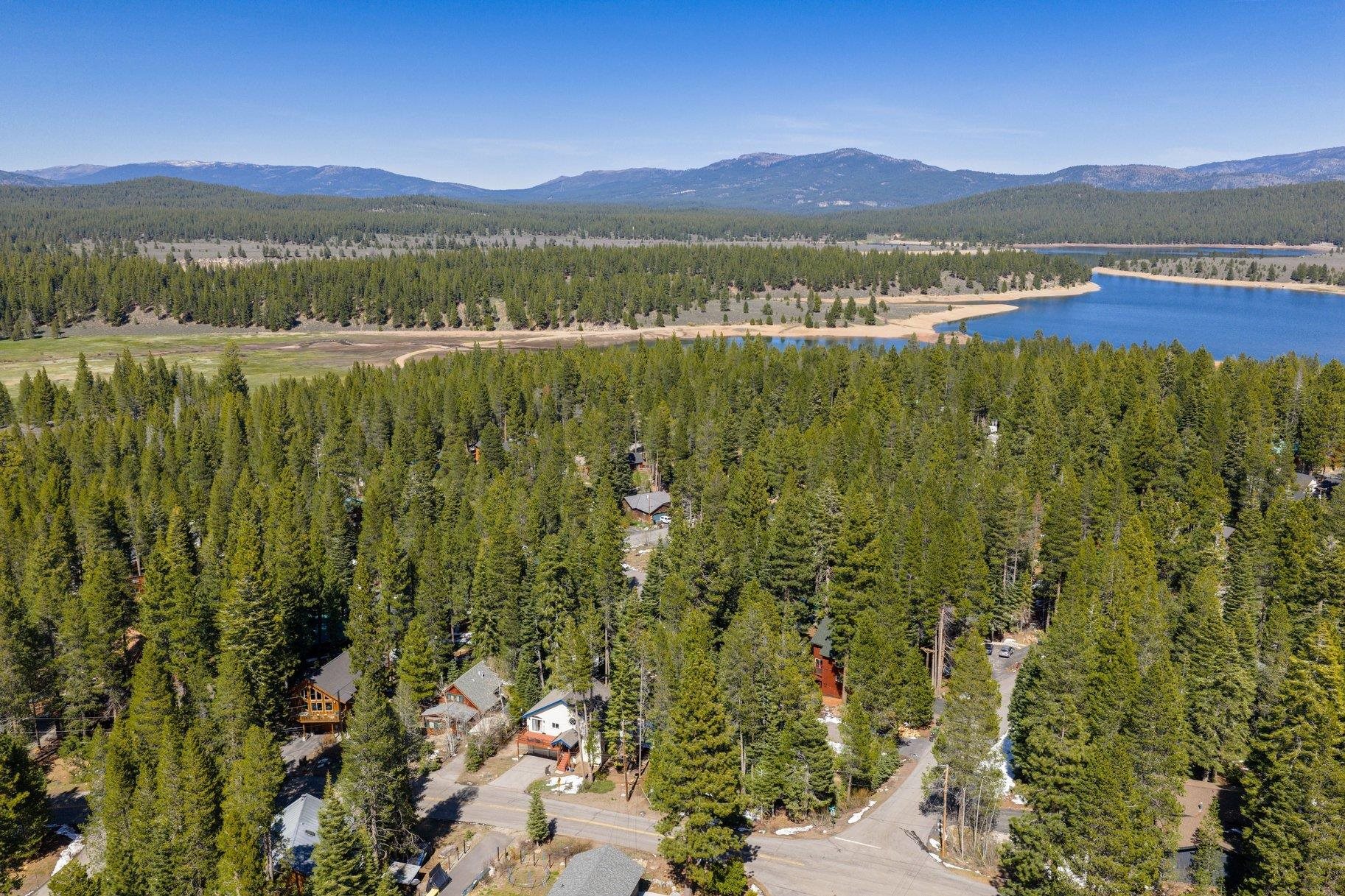 12465 Pine Forest Road Truckee, CA 96161 - Photo 6 of 28 Aerial Lake View
