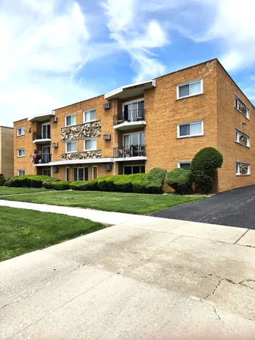 $1,500 | 4712 West 107th Street, Unit 1D, Oak Lawn, IL 60453
