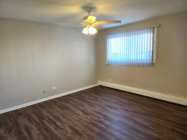 $1,500 | 4712 West 107th Street, Unit 1D, Oak Lawn, IL 60453