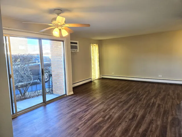 $1,500 | 4712 West 107th Street, Unit 1D, Oak Lawn, IL 60453