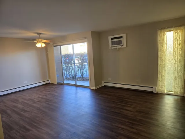 $1,500 | 4712 West 107th Street, Unit 1D, Oak Lawn, IL 60453