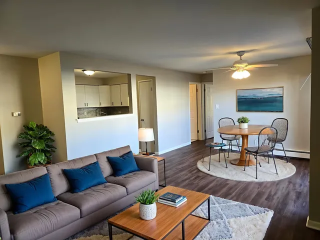 $1,500 | 4712 West 107th Street, Unit 1D, Oak Lawn, IL 60453