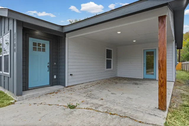 $315,000 | 1100 Monte Vista Drive, Lockhart, TX 78644