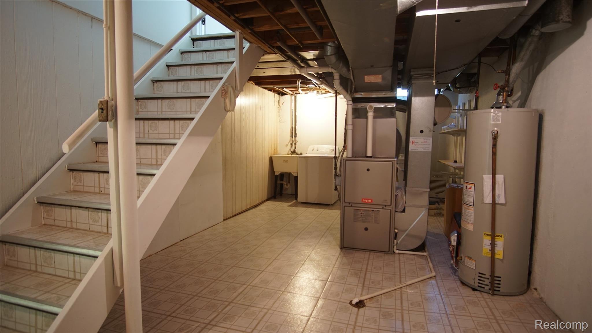 42560 Cherry Hill Road Novi, MI 48375 - Photo 20 of 20 AXRX0398.JPG