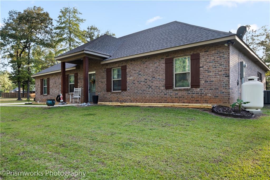 68 Locker Road Deville, LA 71328 - Photo 4 of 38