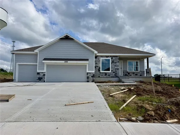 $419,950 | 15595 Sheridan Court, Basehor, KS 66007