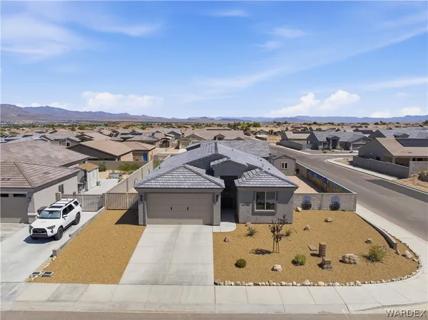 $315,000 | 3383 Tiffany Avenue, Kingman, AZ 86401