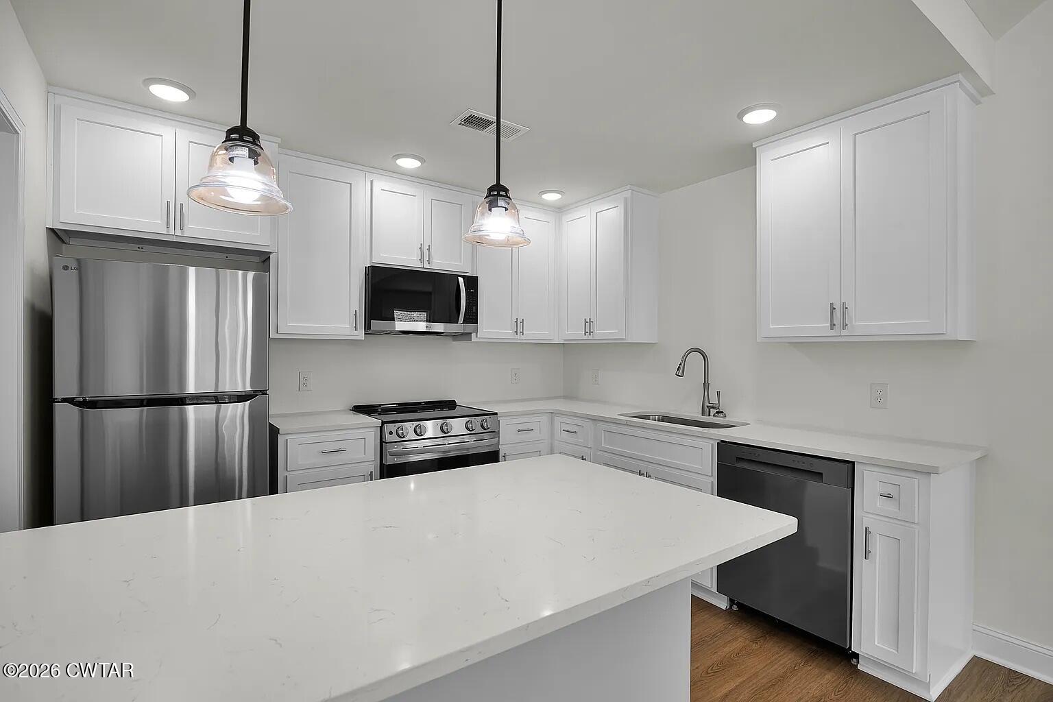 248 Linden Street Jackson, TN 38301 - Photo 2 of 15 Kitchen2