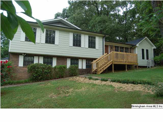 306 Mardis Lane Alabaster, AL 35007 - Photo 1 of 18