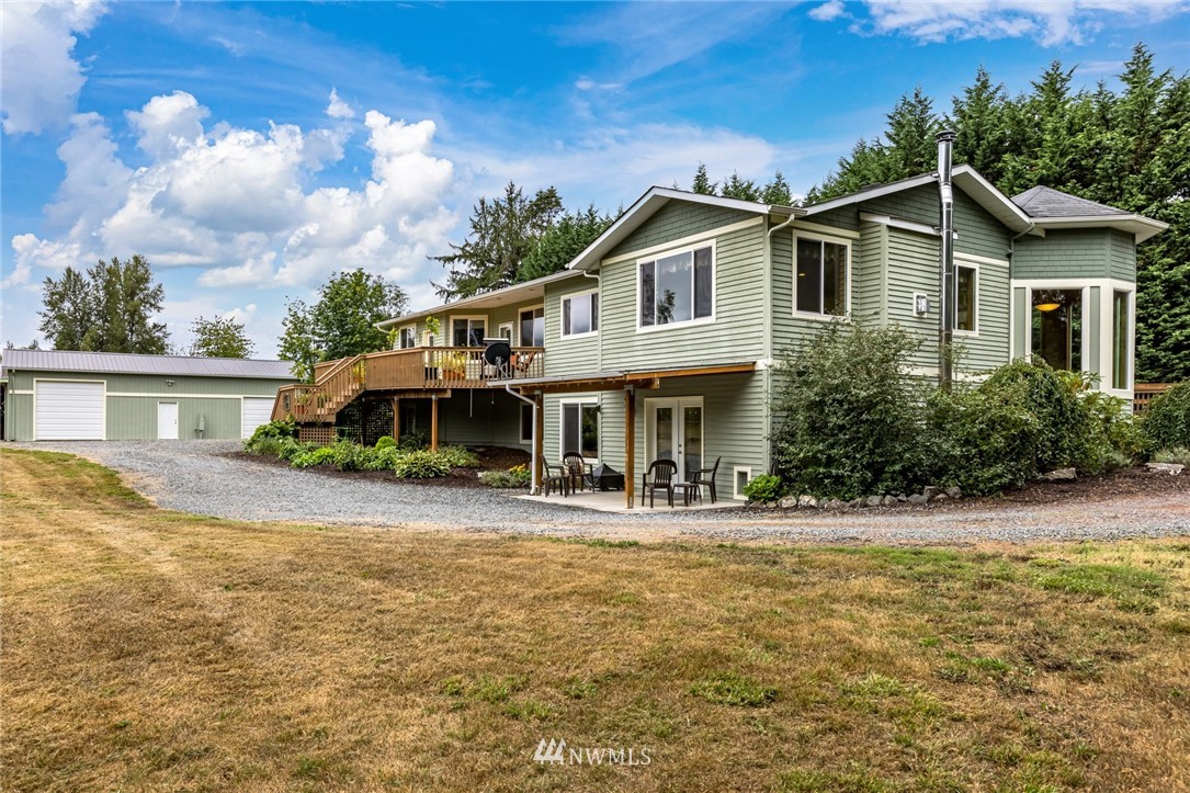 7446 Wheeler Road Maple Falls, WA 98266 - Photo 2 of 40 Gallery Image 2