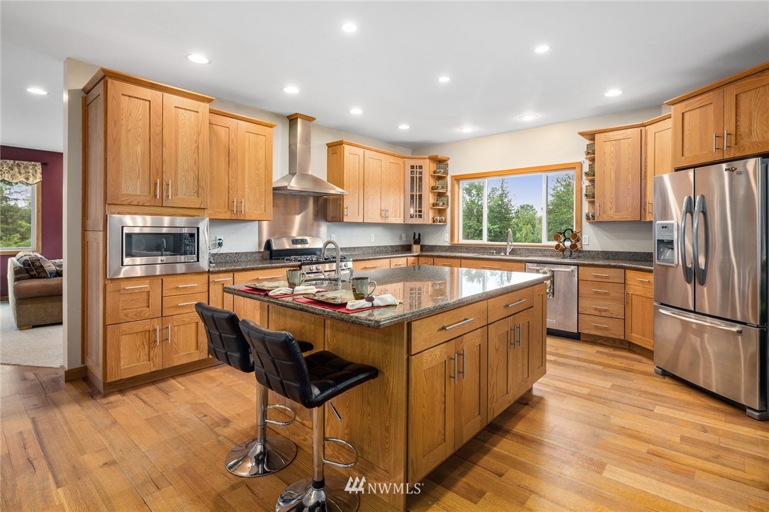 7446 Wheeler Road Maple Falls, WA 98266 - Photo 12 of 40 Gallery Image 12