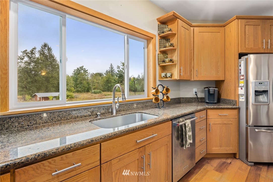 7446 Wheeler Road Maple Falls, WA 98266 - Photo 14 of 40 Gallery Image 14