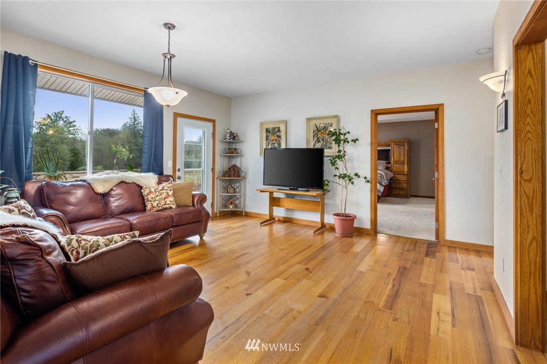 7446 Wheeler Road Maple Falls, WA 98266 - Photo 15 of 40 Gallery Image 15