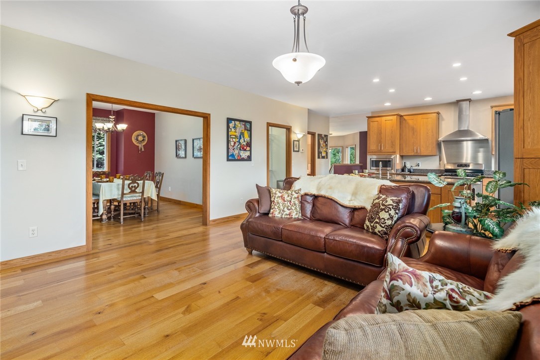 7446 Wheeler Road Maple Falls, WA 98266 - Photo 17 of 40 Gallery Image 17