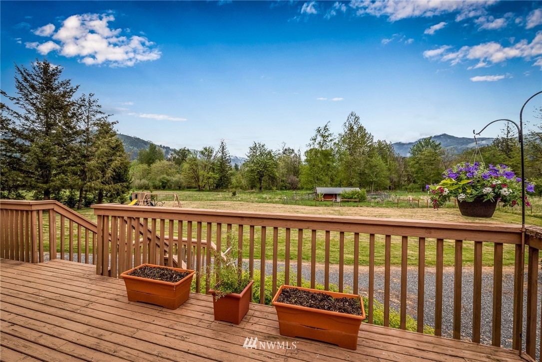 7446 Wheeler Road Maple Falls, WA 98266 - Photo 34 of 40 Gallery Image 34