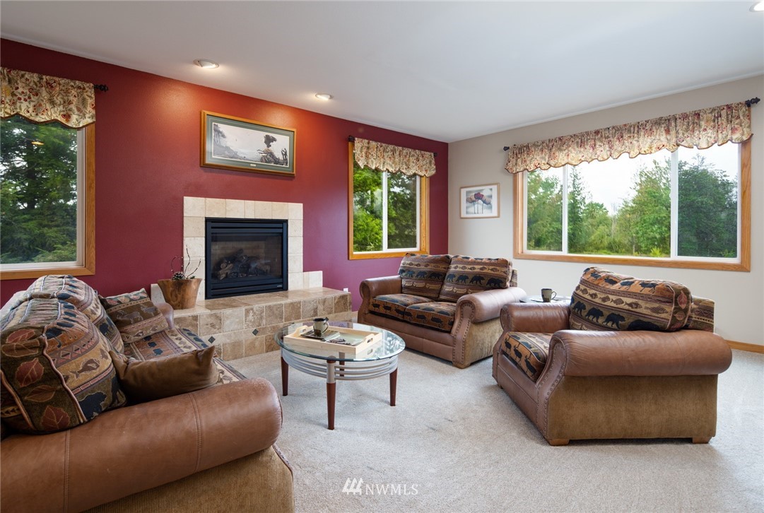 7446 Wheeler Road Maple Falls, WA 98266 - Photo 7 of 40 Gallery Image 7