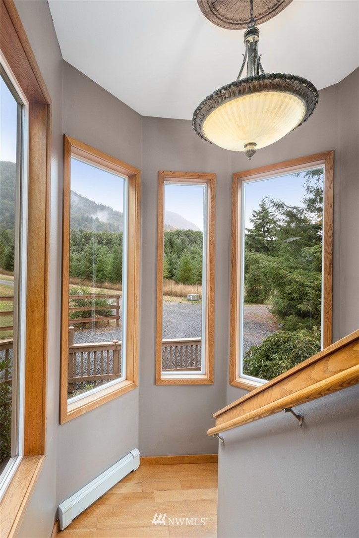 7446 Wheeler Road Maple Falls, WA 98266 - Photo 10 of 40 Gallery Image 10