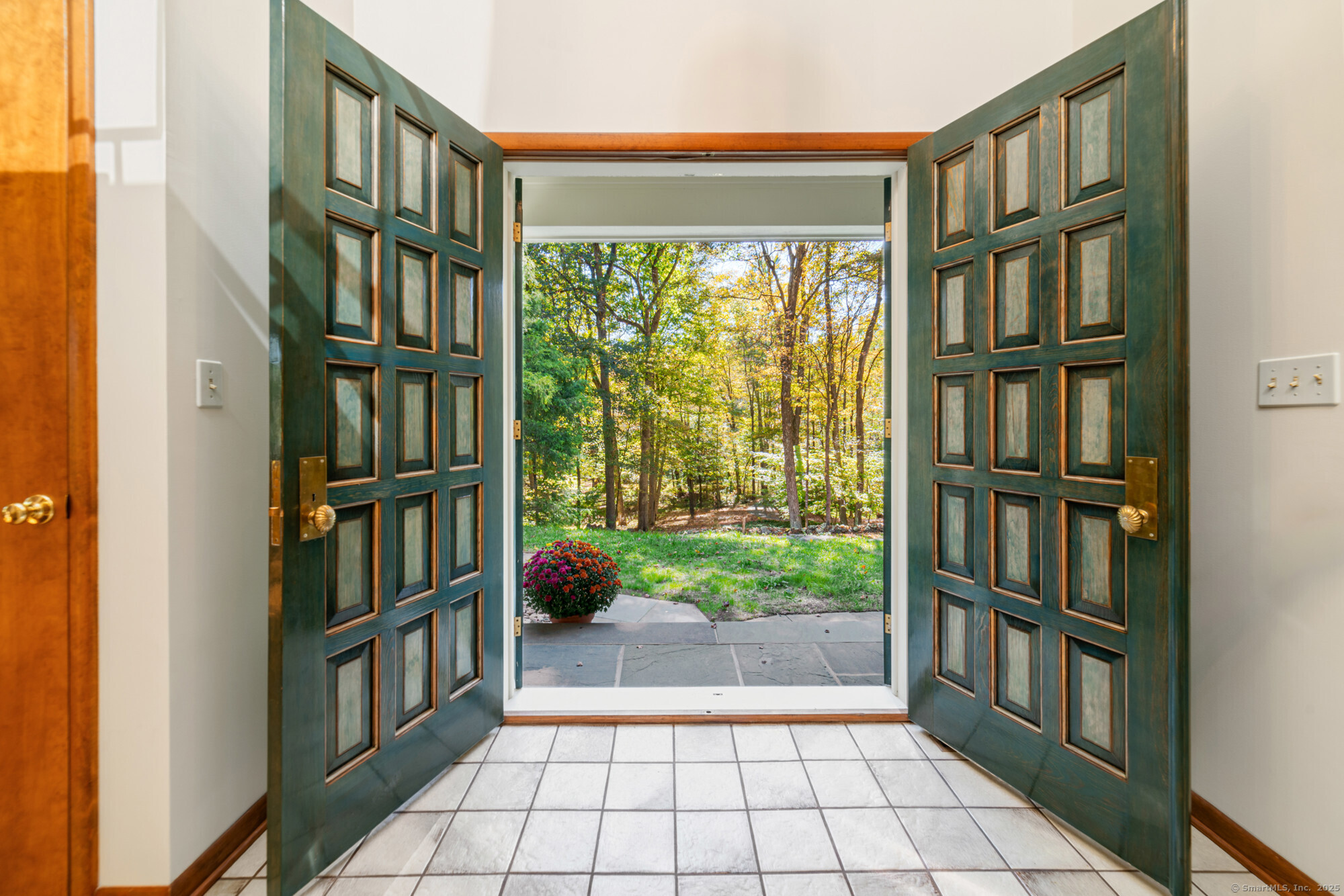 34 Echo Valley Road Newtown, CT 06470 - Photo 4 of 40 a view of an empty room with shelves