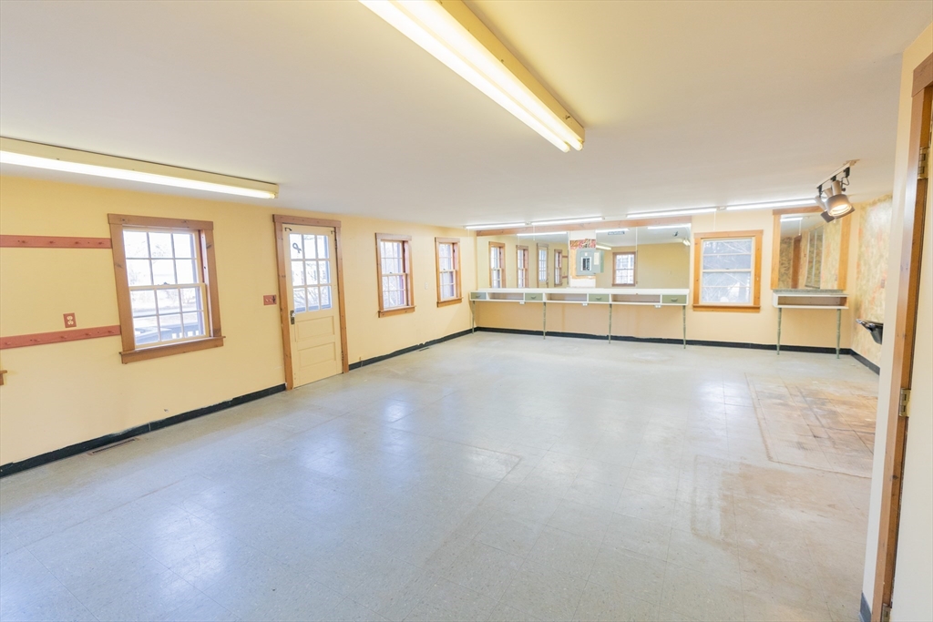 168 Wapping Road Kingston, MA 02364 - Photo 34 of 37 Gallery Image 34