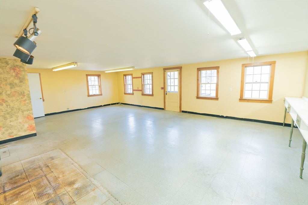 168 Wapping Road Kingston, MA 02364 - Photo 35 of 37 Gallery Image 35
