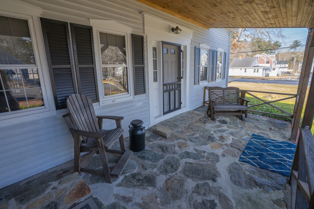 168 Wapping Road Kingston, MA 02364 - Photo 5 of 37 Gallery Image 5