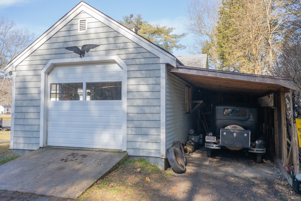 168 Wapping Road Kingston, MA 02364 - Photo 8 of 37 Gallery Image 8