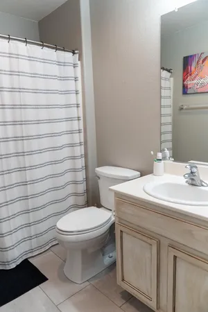 $640,000 | 6904 Melody Court, Hughson, CA 95326