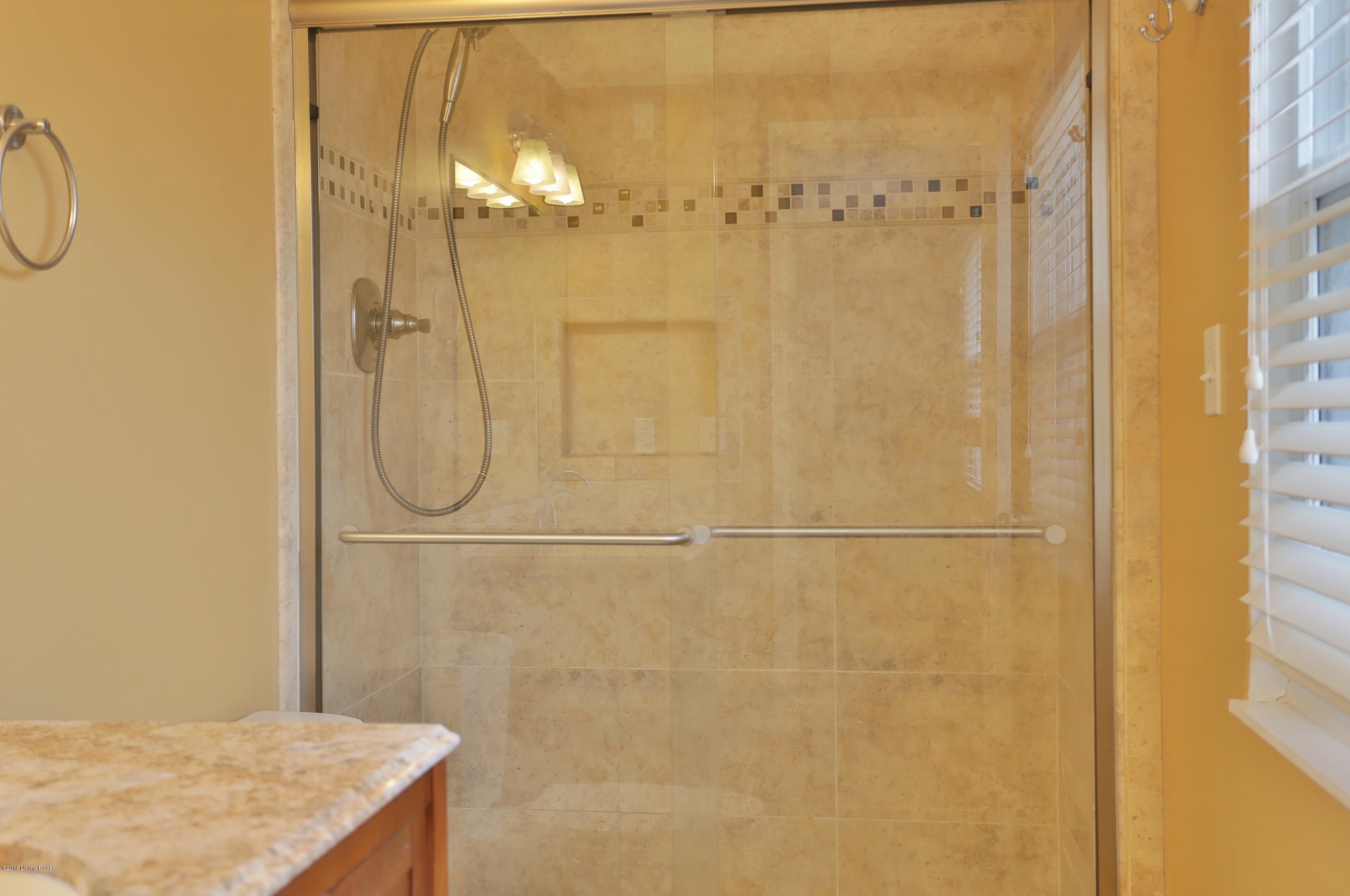 317 Fairmeade Road Louisville, KY 40207 - Photo 28 of 44 25
